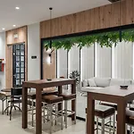 多恩海姆54号酒店 3* 萨拉戈萨