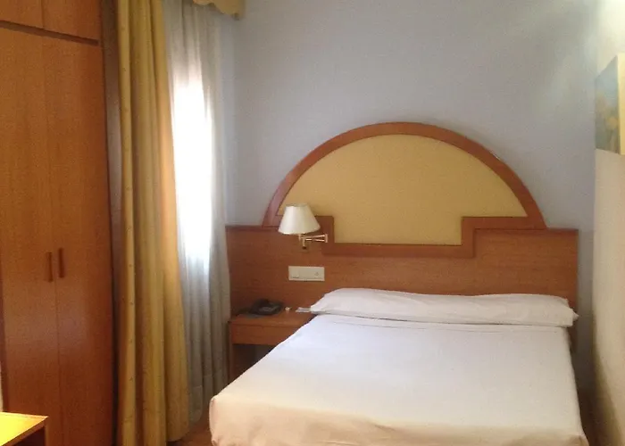 Don Jaime 54 3* Zaragoza